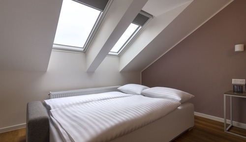 Deluxe Attic Apartment