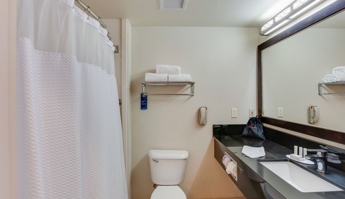 Room, 2 Double Beds (Mobility Accessible, Tub)