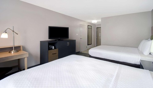 Room, 2 Queen Beds, Accessible, Non Smoking