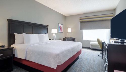1 king Bed Non Smoking