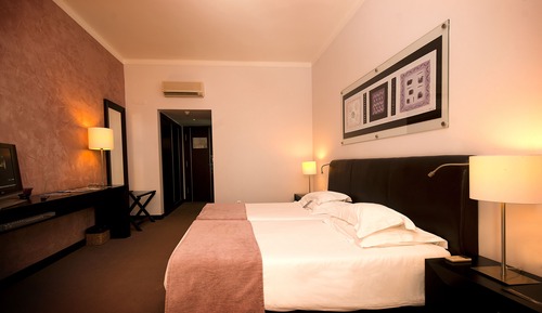 Twin Room (Single Use)