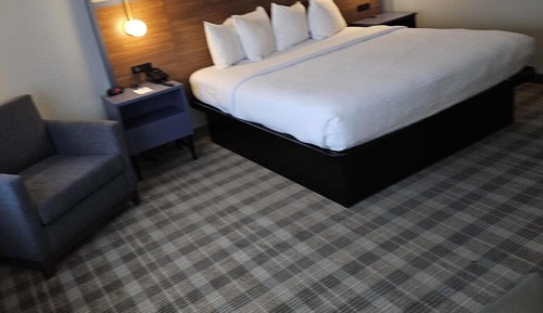 Deluxe Suite, 1 King Bed, Non Smoking (One-Bedroom Suite)