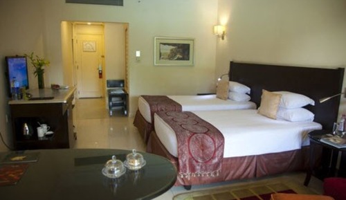 Deluxe Room King Bed