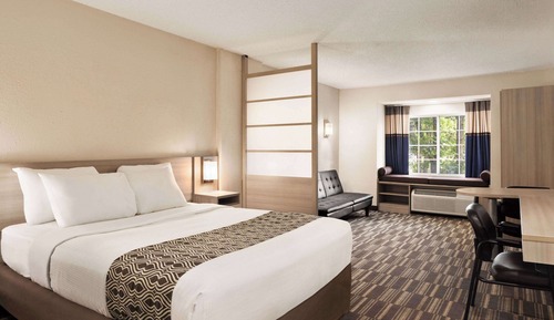 Studio Suite, 1 Queen Bed, Non Smoking