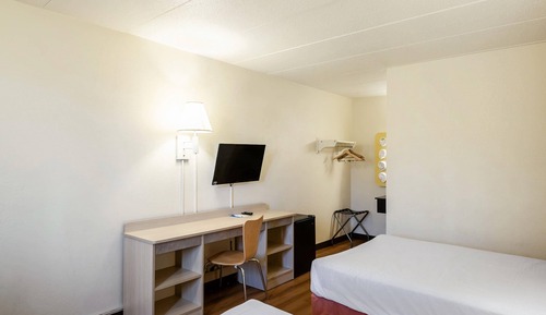 Standard Room, 2 Double Beds, Non Smoking