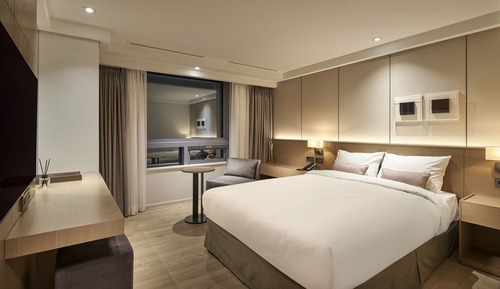 [Business 1PAX PKG] Deluxe Double Free Breakfast, Sauna, 1 Can Beer for 1PAX