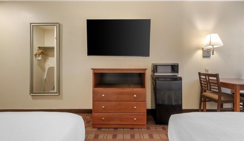 Standard Room, 2 Queen Beds, Non Smoking, Microwave
