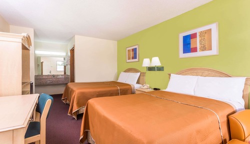 Double Room, 2 Double Beds
