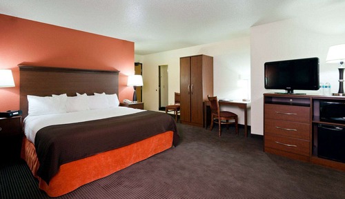 Deluxe Studio Suite, 1 King Bed, Non Smoking