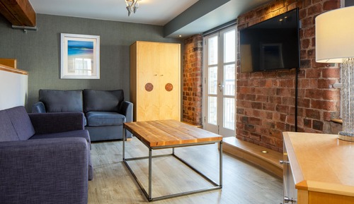 Suite, 1 Double Bed, Non Smoking (Larger Room;with Sofabed)