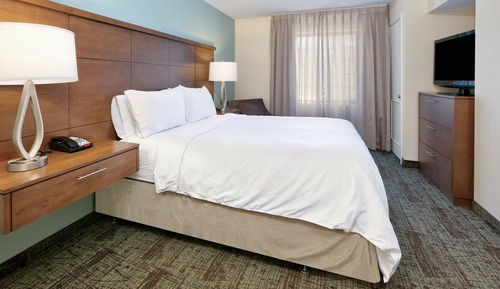 Standard Suite, 1 Bedroom, Mobility Accessible, Kitchen (Roll-In Shower)