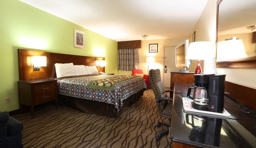 Standard Room, 1 King Bed, Smoking