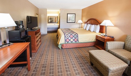 Studio Suite, 1 King Bed, Non Smoking