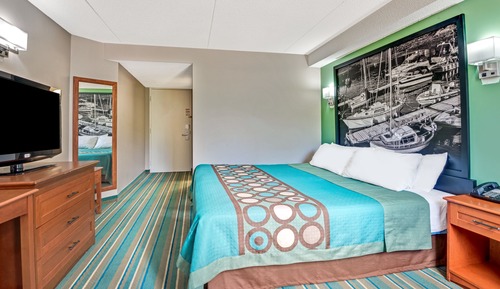 Standard Room, 1 King Bed