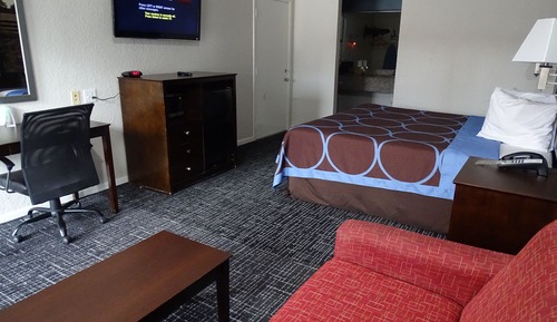 Room, 1 King Bed, Accessible, Non Smoking (Mobility/Hearing, Tub w/Grab Bars)