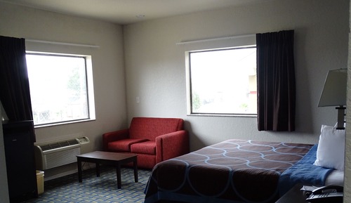 Standard Room, 1 King Bed