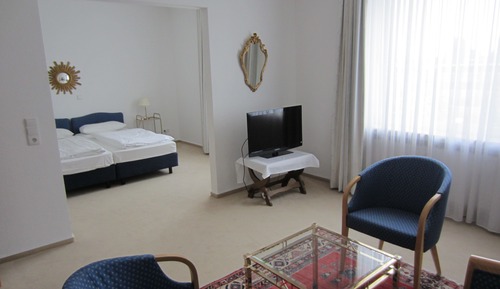 Deluxe Suite