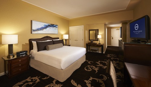 Deluxe Room, 1 King Bed