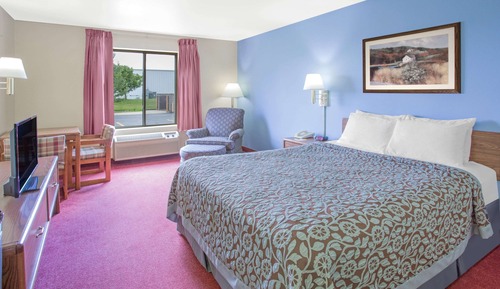 Standard Room, 1 Queen Bed