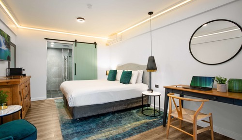 Executive Room, 1 King Bed, Non Smoking