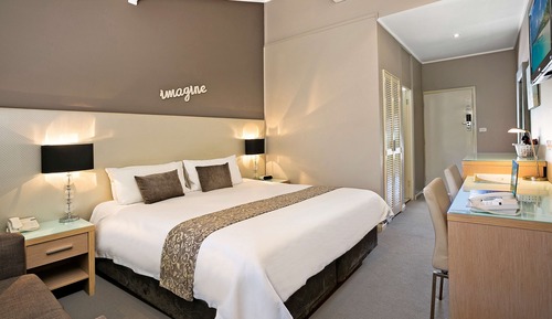 Premier Room, 1 King Bed, Non Smoking
