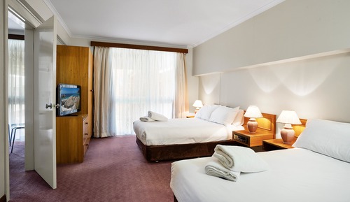 Family Room, Multiple Beds, Non Smoking