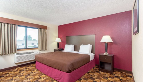 Room, 1 King Bed, Accessible, Non Smoking
