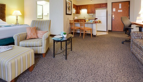 Suite, Accessible, Refrigerator & Microwave (3Room,King,2Queen,Sofabed,Hearing,Tub)