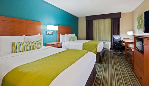 Standard Room, 2 Queen Beds, Accessible, Bathtub