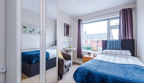 Premium Single Room, Shared Bathroom