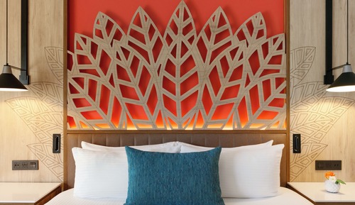 Club Room, 2 Queen Beds, Garden View (Preferred, Swim-Out)