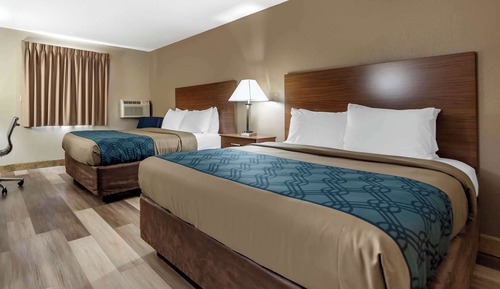 Standard Room, 2 Queen Beds, Non Smoking