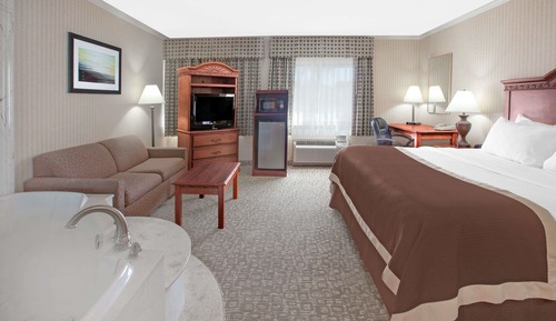 Suite, 1 King Bed, Non Smoking, Jetted Tub