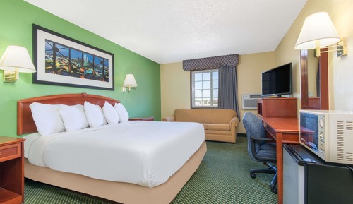Standard Room, 1 King Bed, Non Smoking