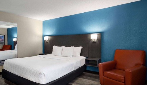 Room, 1 King Bed, Non Smoking