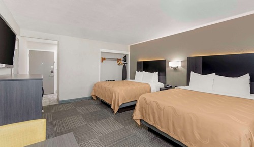 Standard Room, 2 Queen Beds, Non Smoking