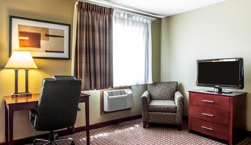 Standard Room, 2 Queen Beds, Non Smoking