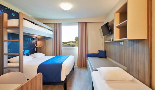 Standard Room, Multiple Beds