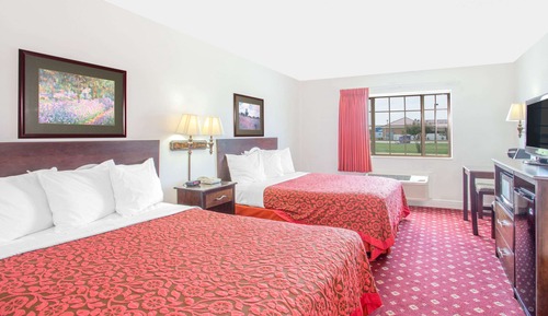 Room, 2 Queen Beds, Non Smoking