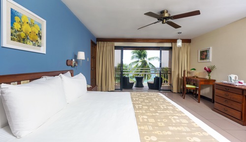 Deluxe Room, 1 King Bed, Ocean View