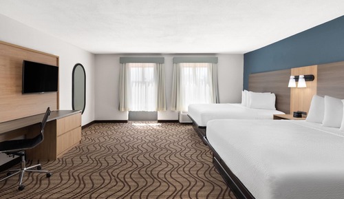 Studio Suite, Non Smoking (2 King Beds)