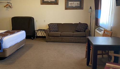 Family Suite, 2 Queen Beds, Non Smoking
