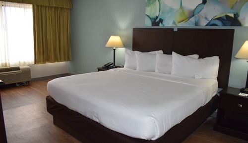 Room, 1 King Bed, Non Smoking, Tower