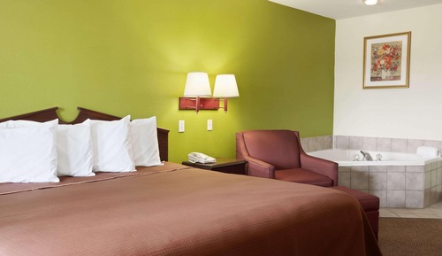 Suite, 1 King Bed, Non Smoking