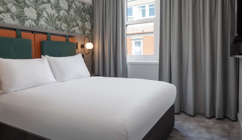 Superior Room, 1 Queen Bed with Sofa bed