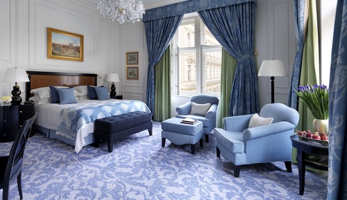Grand Room, 1 King Bed, Non Smoking (Renaissance)
