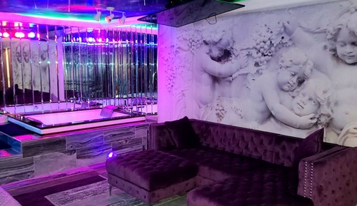 Suite, 1 King Bed, Jetted Tub