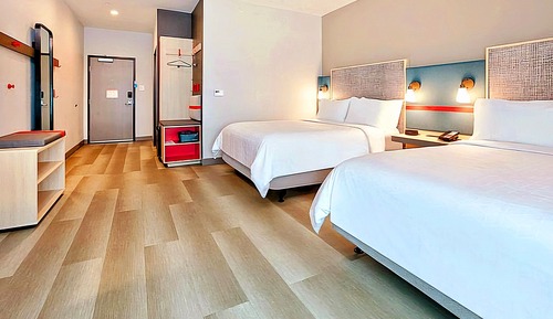 Room, 2 Queen Beds, Non Smoking