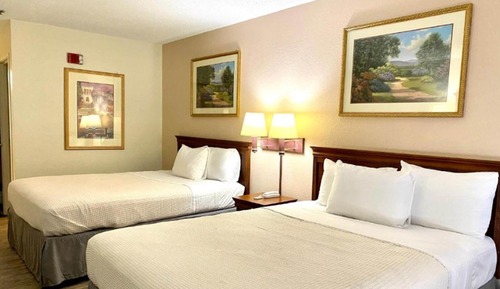 Standard Room, 2 Queen Beds, Non Smoking