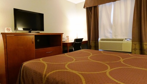 Standard Room, 1 Queen Bed